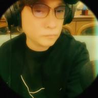 髭🕷️色眼鏡-海雪-ジェロ