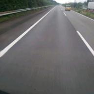 英吉(静岡県民)-香水-瑛人