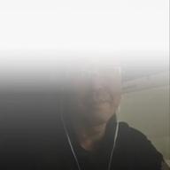 ももちん🍑🚚momo-太陽がくれた季節-青い三角定規